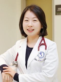 Доцент кафедры медицинской генетики университетской больницы «Аджу» Сон Ён Бэ