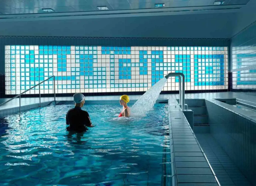 Medmost | Лечение в клинике Анагесис (ANAGENNISI) Бассейн в клинике анагесис