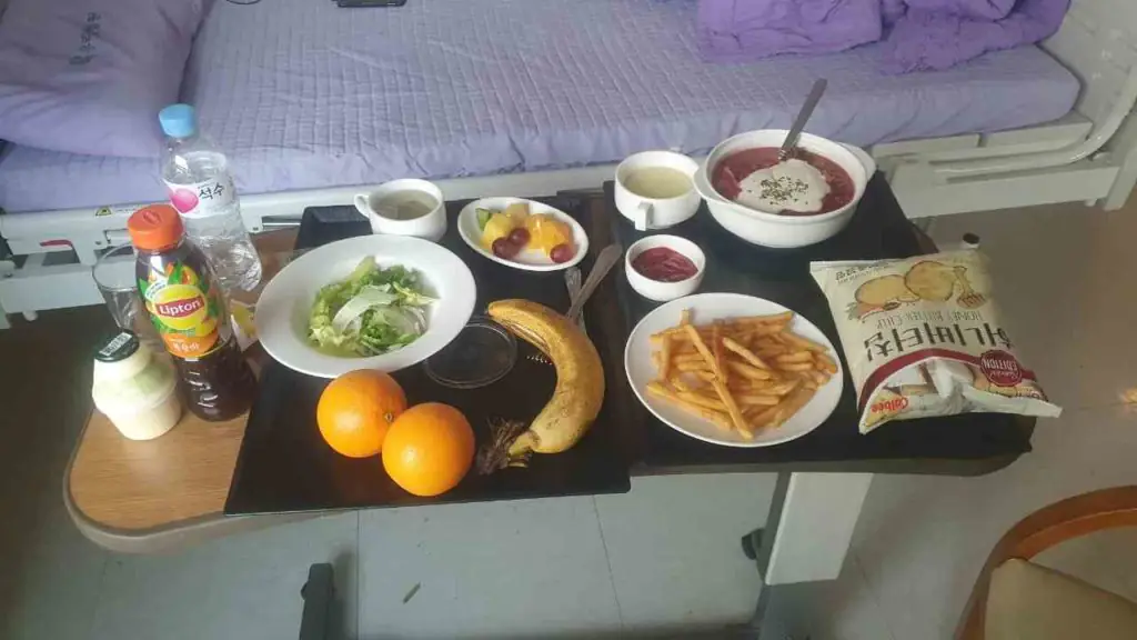 Medmost | Видео отзыв пациентки о лечении межпозвонковой грыжи в клинике Уридыль, Корея (Wooridul hospital, Korea) Можно заказать блюда на выбор: русская, европейская, японская, китайская кухни или халяль